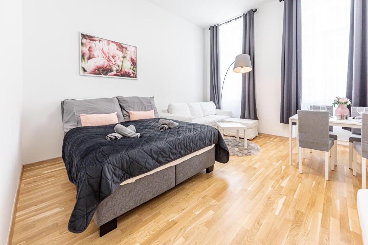 Premium Close To Metro U2 & Congress Center
