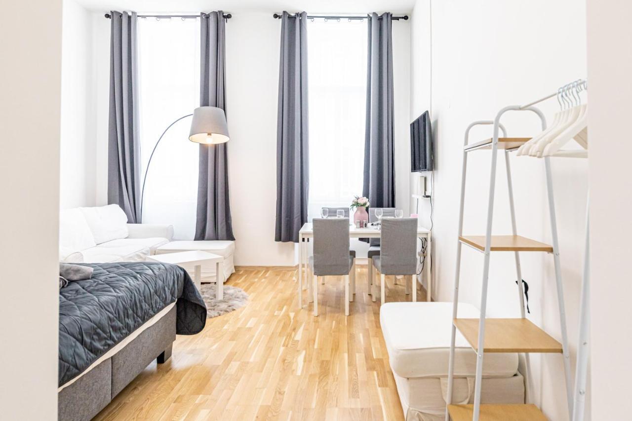 Premium Close To Metro U2 & Congress Center